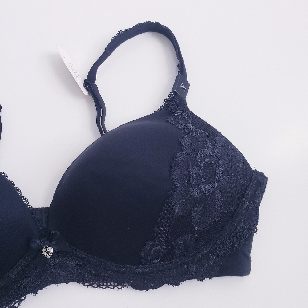 Victoria's Secret Body By Victoria No Wire New Bra - Picture 3 of 8